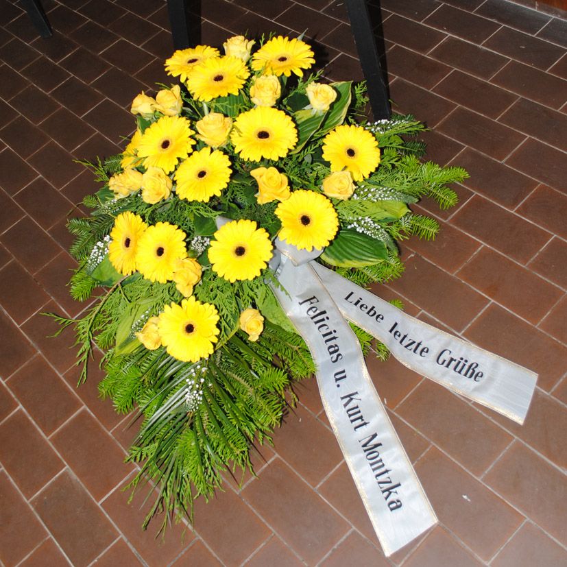 BU 3 - Gelbe Gerbera, gelbe Rosen, dazw. Schleierkraut